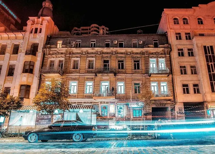 Kyiv Art Apartment